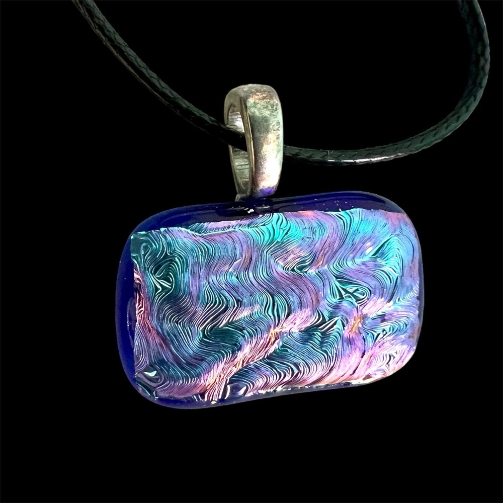 Artisan wavy swirl necklace Blue Purple Dichroic Art Glass